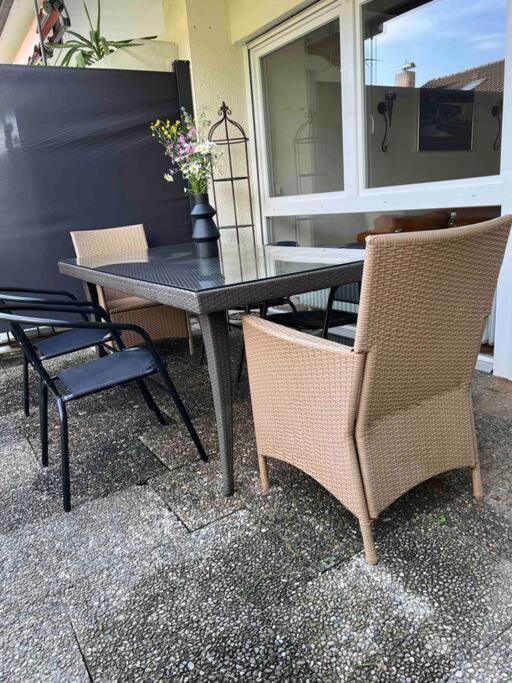 Reiheneckhaus Mit Garten Und Terasse Tettnang Eksteriør bilde